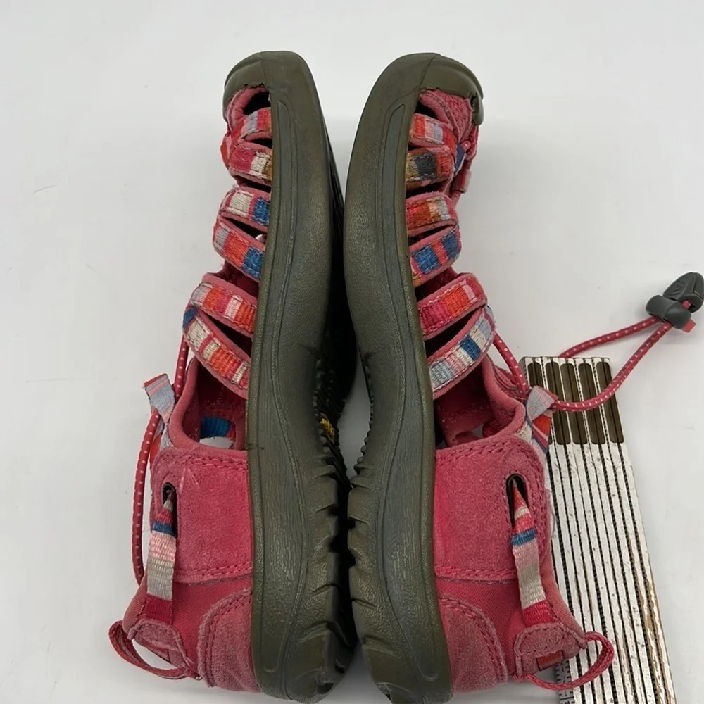 Keen Girls Newport Closed Toe Rainbow Water/Hiking Shoes size 2